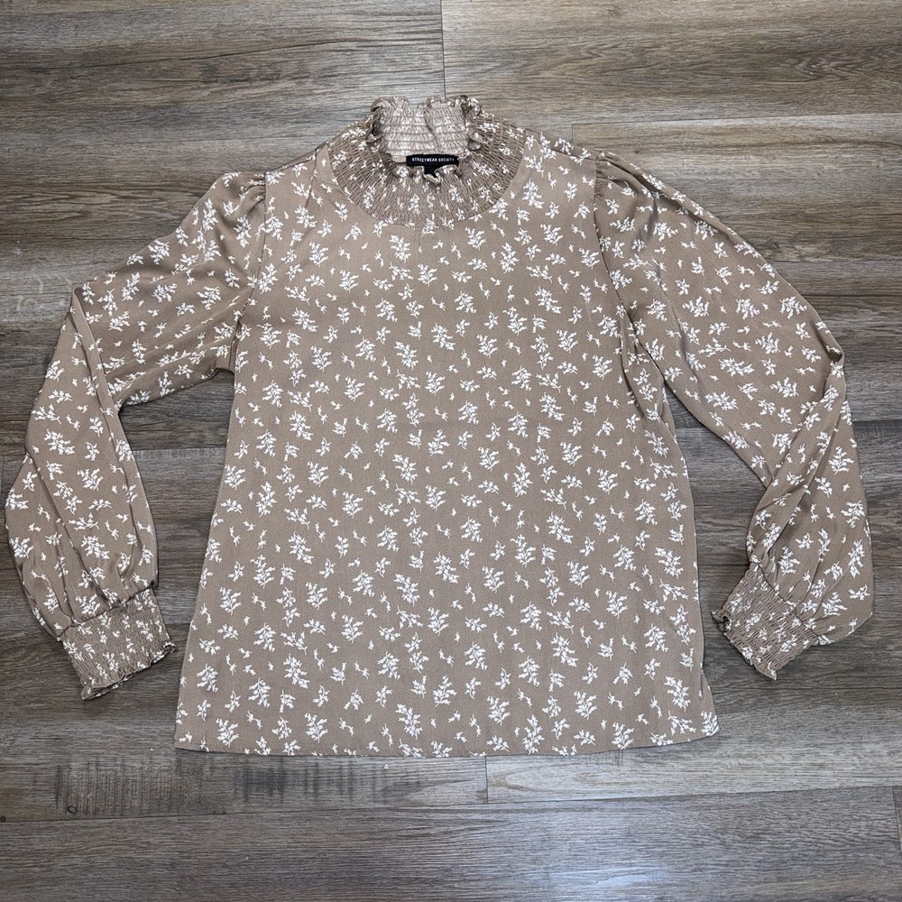 Streetwear Society Brand Brown White Floral Blouse Womens Medium Smocked Neck